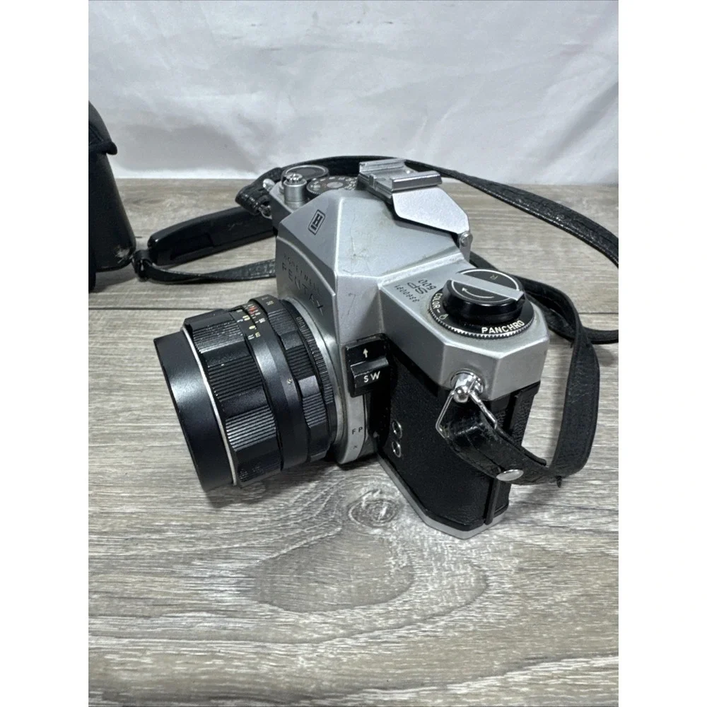 Vintage Honeywell PENTAX SP500 Camera with a Super-Takumar 1:2/55 Lens Works